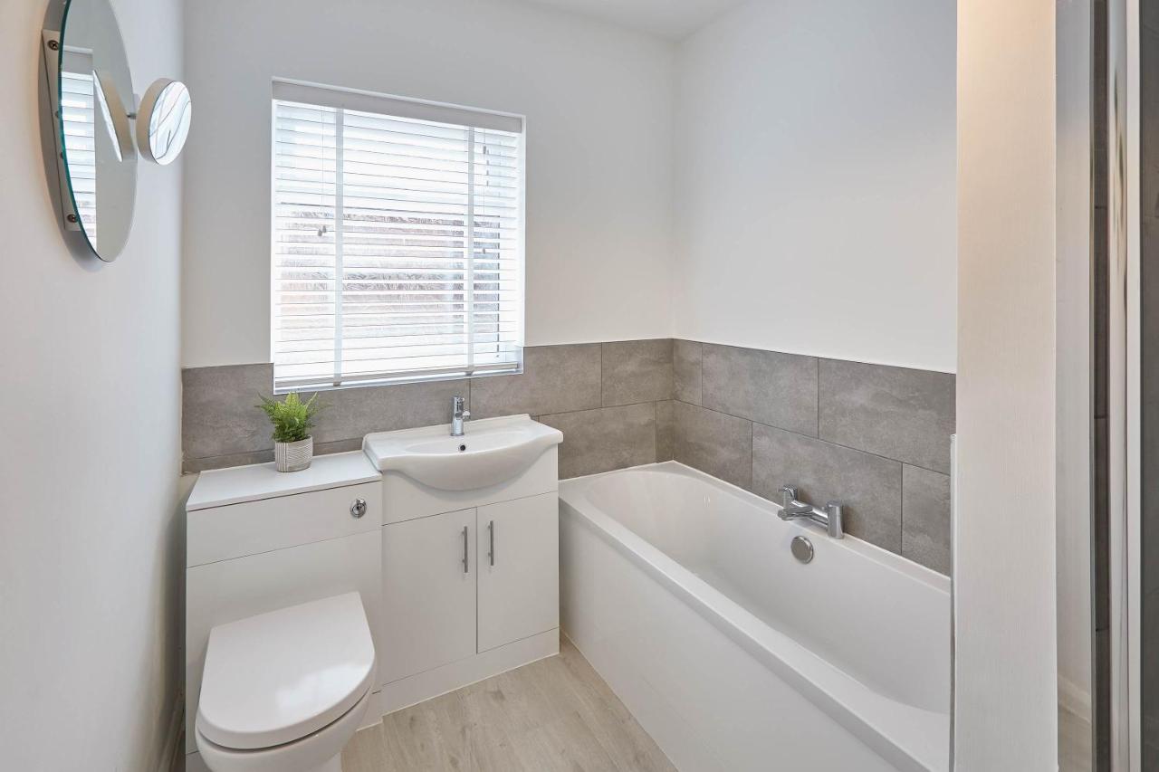 Endeavour Apartments Whitby Extérieur photo